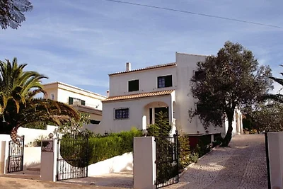 VILLA OLIVEIRA