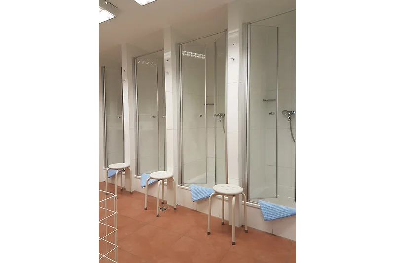 4 Douches - Auberge