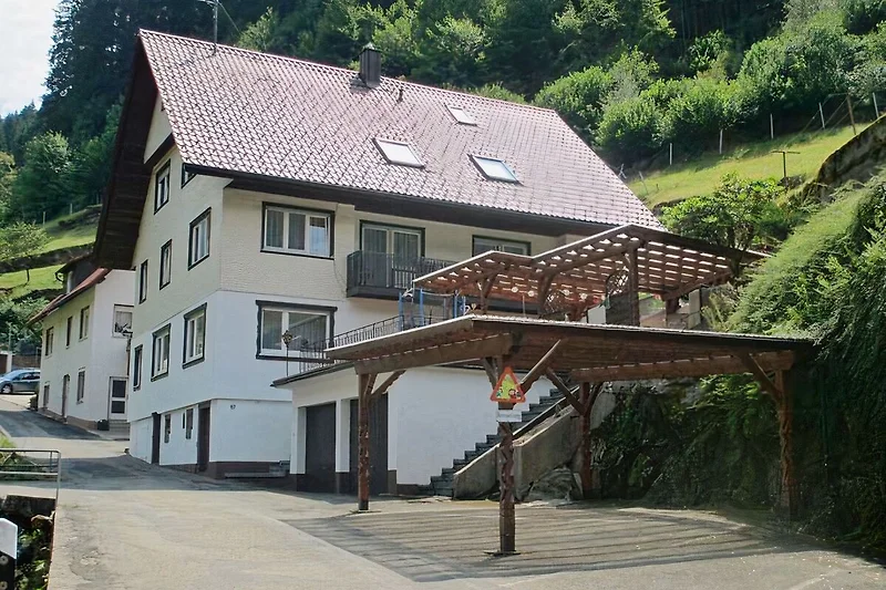 Unser Haus im Sommer