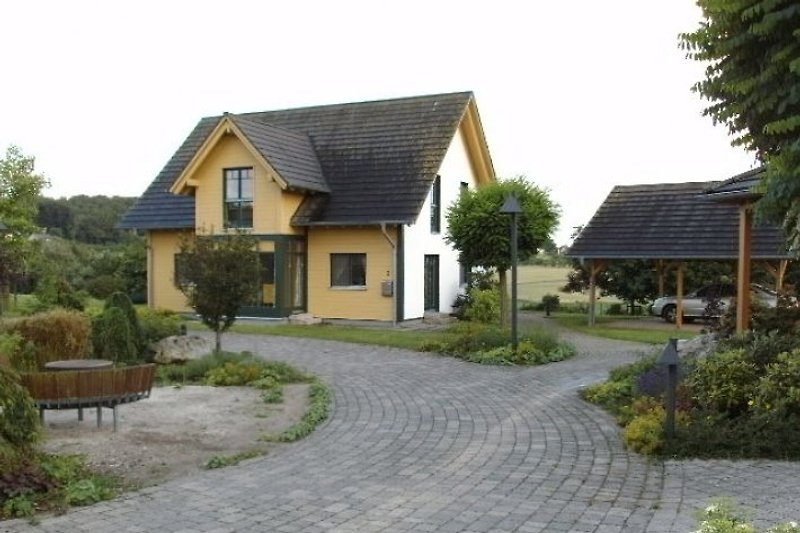 Haus mit Carport