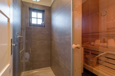 Casa con tetto di paglia di tipo B - 3 camere da letto