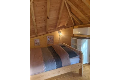 Haus Irsa, mit eigenem Pool, 11kWev