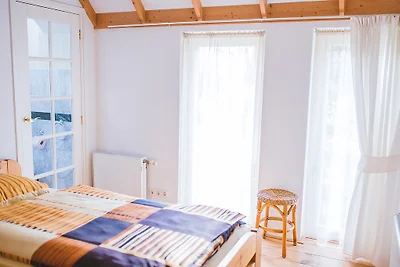 Haus Irsa, mit eigenem Pool, 11kWev