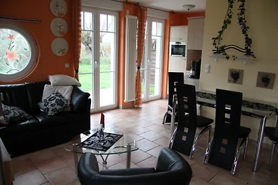 2 R-Ferienwohnung  D8 mit Terrasse