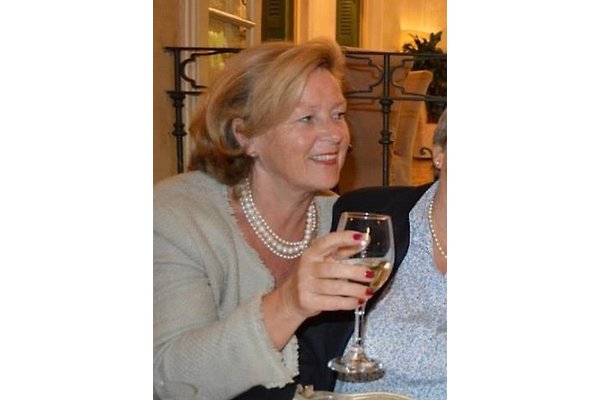 Frau C. Groenhoff Frau C. Groenhoff