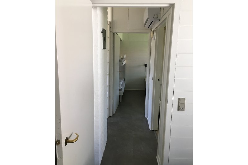 Bereich zwischen dem Badezimmer und die zwei Zimmern.