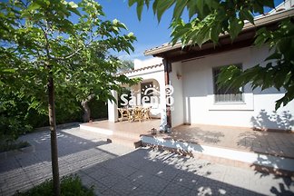 Villa Paola mit Garten