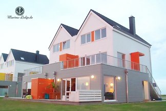 Marina Lodge