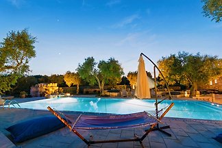 Exclusive and Luxurious Farm