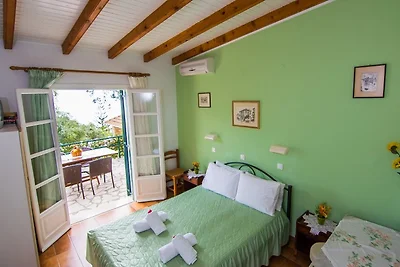Eleni's Apartments
