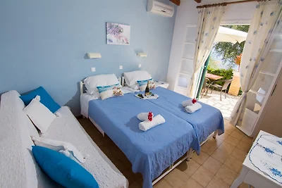 Eleni's Apartments