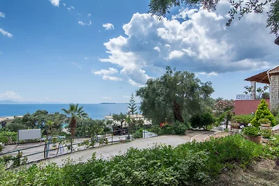 Eleni's Apartments