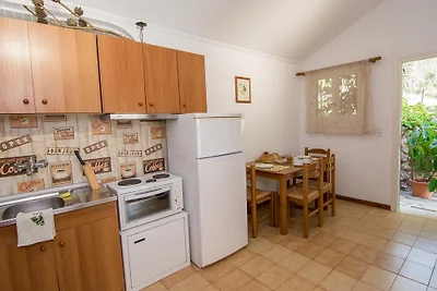 Eleni's Apartments