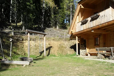 Alm Chalet Wurzelhütte
