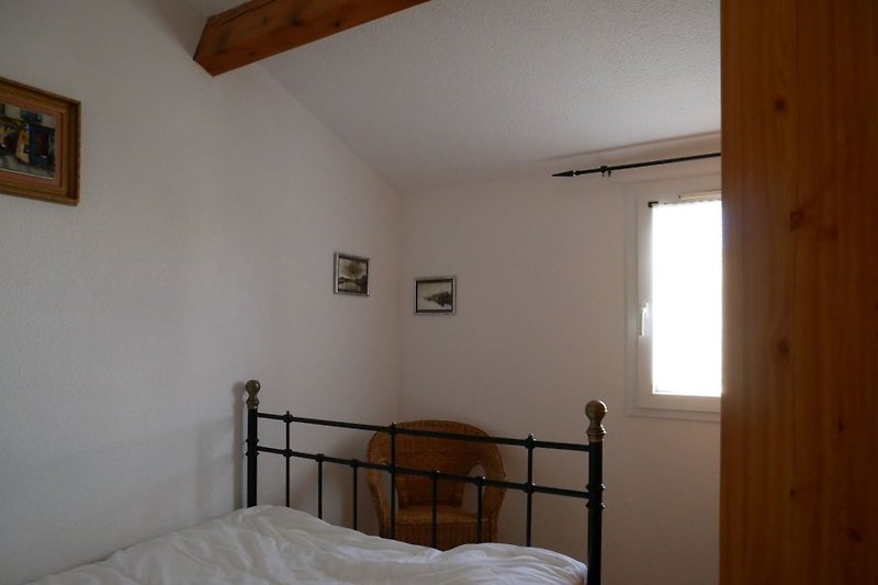 Schlafzimmer im OG mit franz. Bett 140 x 200cm