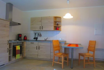 FH Dompfaff mit Boot & Steg am See