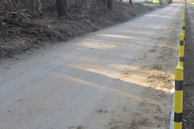 FH Dompfaff mit Boot & Steg am See