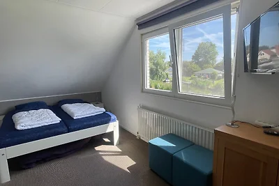 Ferienhaus Schakelvilla und Boot