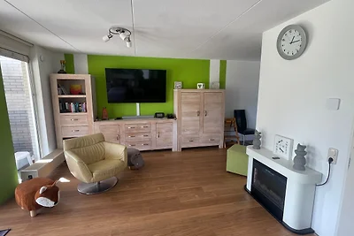 Ferienhaus Schakelvilla und Boot