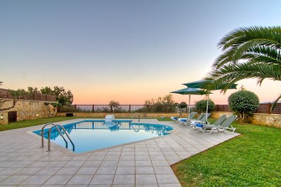 Villa für 6 Pers - in Gerani (210)