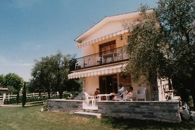Fewo in Villa, gr. Garten, Gem.Pool