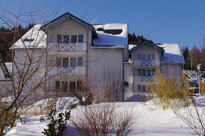 Haus am Doracker im Winter