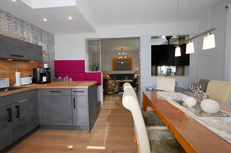 Upland-Flair Ferienwohnung Waldpfad****