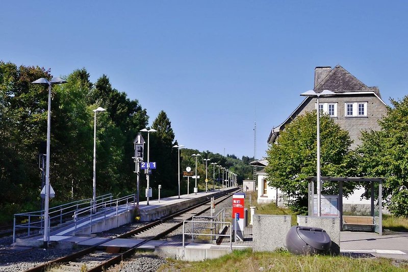 Bus & Bahn kostenlos mit Ihrer Sauerland-Card ab Bahnhof Usseln