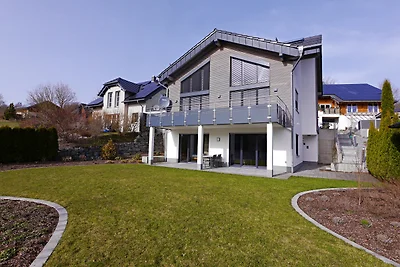 Fewo BERGSICHT + Garten im Zentrum