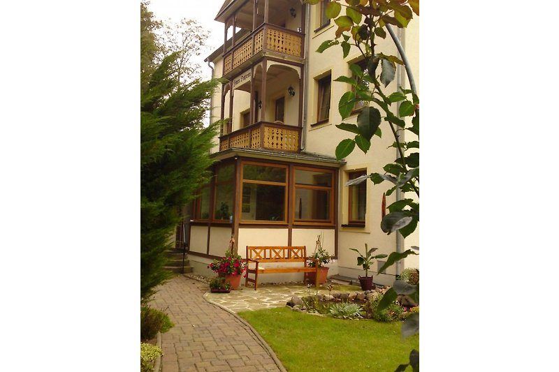 Ferienwohnung HAUSDAHEIM in Bad Schandau Bedrijf Haus