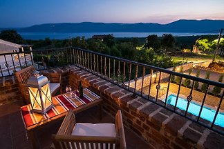 Vila DEDIĆ s bazenom i jacuzzijem