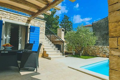Haus PINEZICI mit Pool