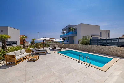 Appartamento SEA LA VIE con piscina