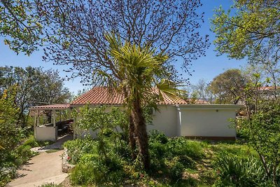 Casa vacanze MICHAEL con giardino e piscina