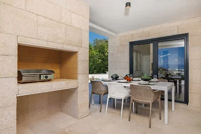 Villa AMARIS mit privatem beheiztem Pool