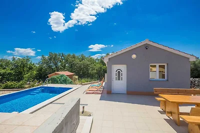 Appartamento Boro con piscina