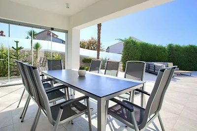 Villa SIA mit privatem Pool