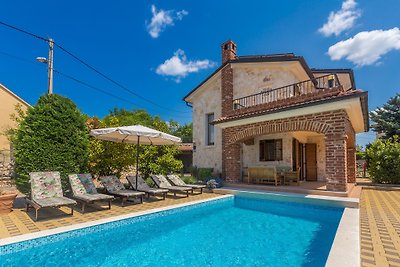 Villa RUSTICA mit Pool und Jacuzzi