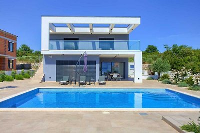 Luksusowa Villa Quadra z basenem