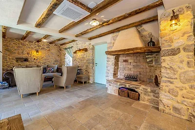 Villa MAVRA mit privatem Pool