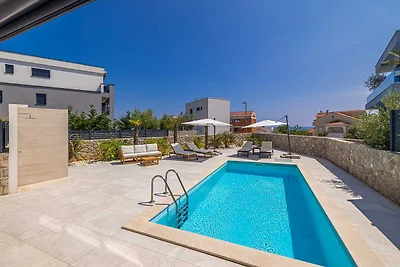 Appartamento SEA LA VIE con piscina