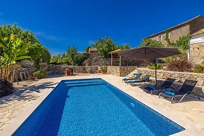 Schöne Villa MAY mit Pool