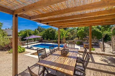 Schöne Villa MAY mit Pool