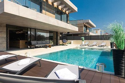 Luxury villa PRESTIGE