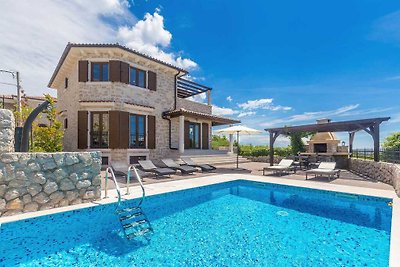 Villa CAVALLO z widokiem na basenem