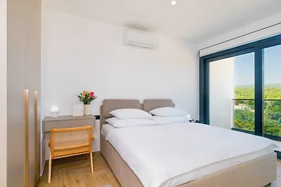 Luxusapartment LaRiv II mit Pool