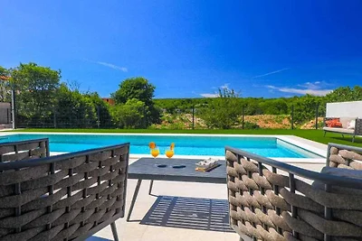 Luxusapartment LaRiv I mit Pool