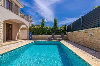 Casa vacanze Dijana con piscina