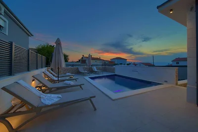 Villa QUARNARO mit beheiztem Pool