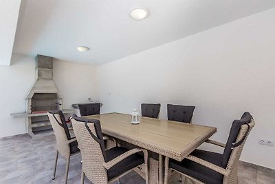 Appartement MARICA met zwembad